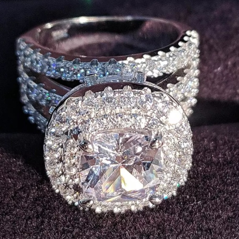 Luxury Sterling silver diamond halo ring  💍 - Picture 4 of 6